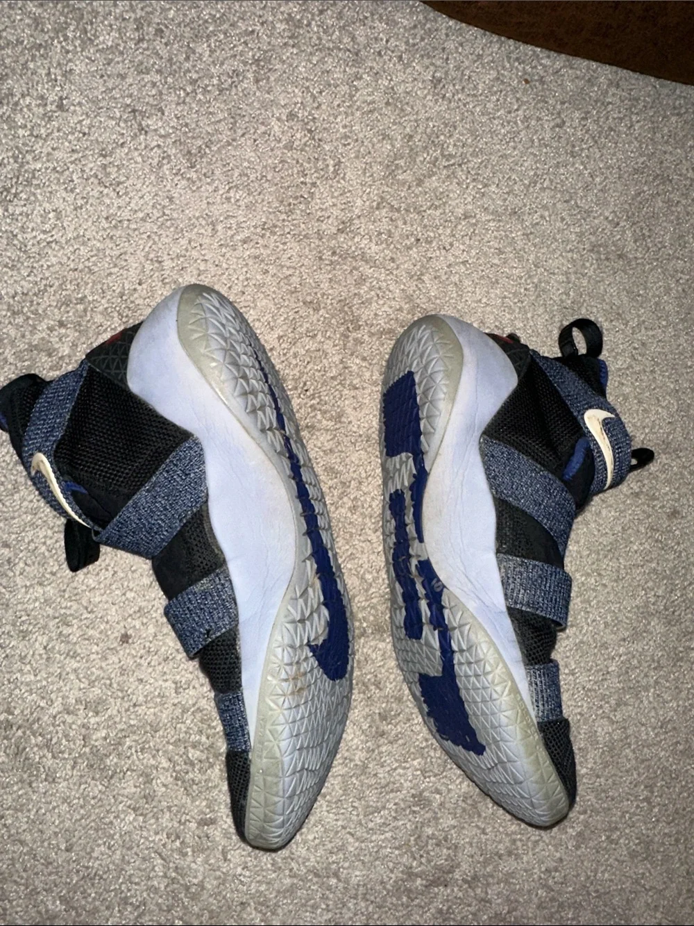 Nike LeBron Zoom Soldier 11 Glacier Grey 897644-005